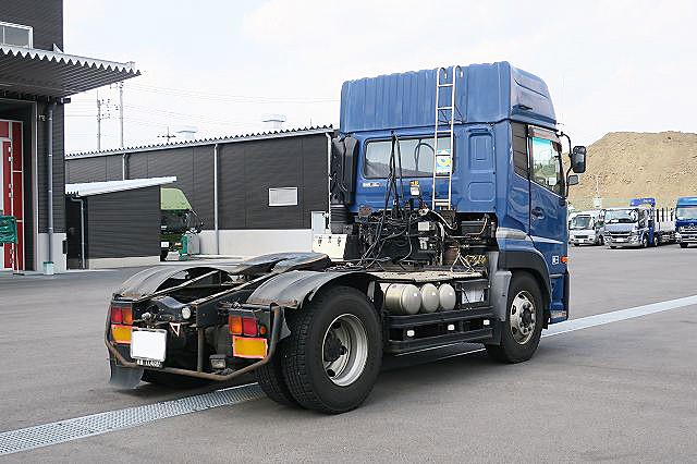 中古トラック UDトラックストラクタ #3