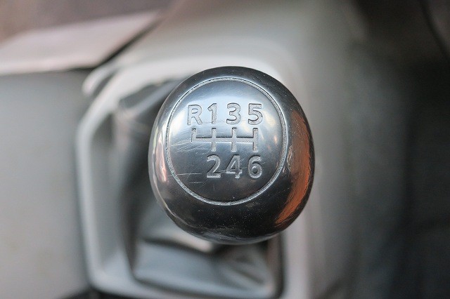 中古トラック UDトラックスアルミバン #17