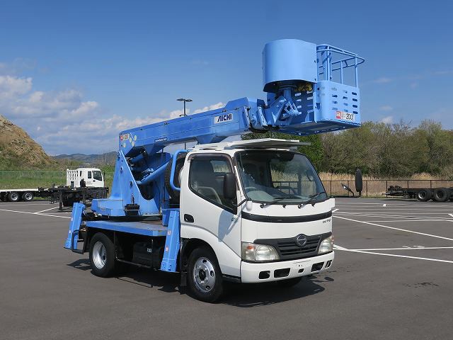 日野デュトロ 高所作業車