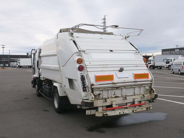 いすゞフォワード 中型パッカー車