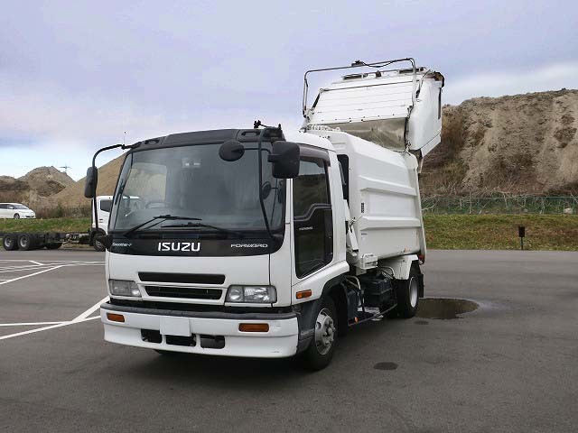 いすゞフォワード 中型パッカー車
