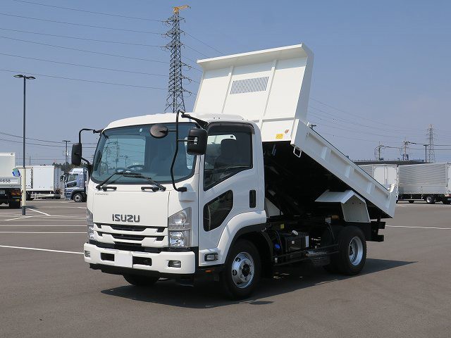 いすゞ中型ダンプ