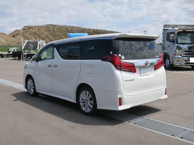 トヨタアルファード 