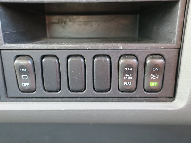 三菱ふそう中型パッカー車