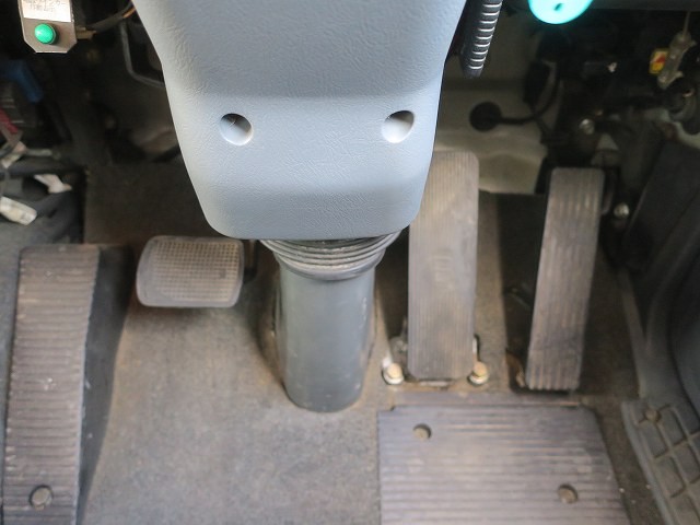 三菱ふそう中型パッカー車