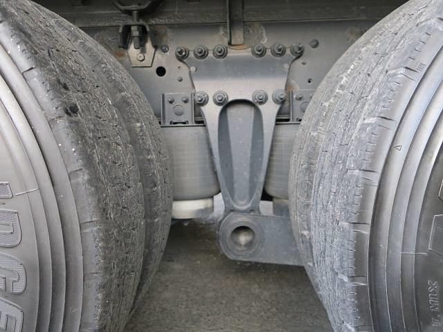 日野大型冷凍ウィング