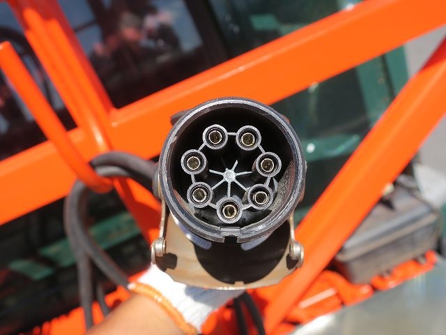 UDクオン トラクタヘッド
