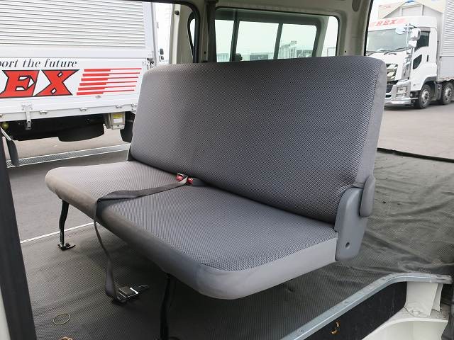 トヨタ ハイエースバン