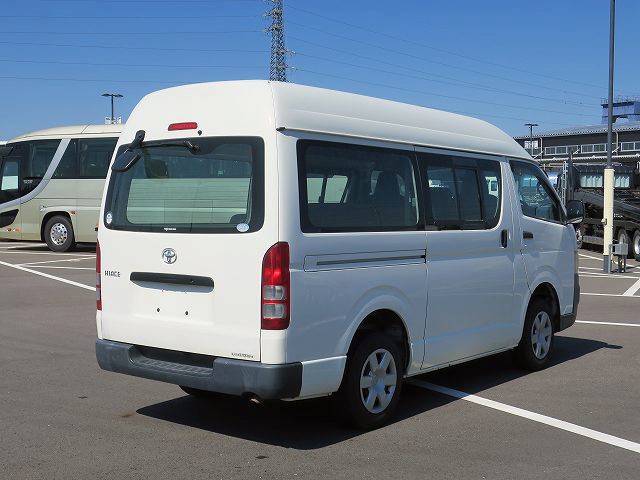 トヨタ ハイエースバン