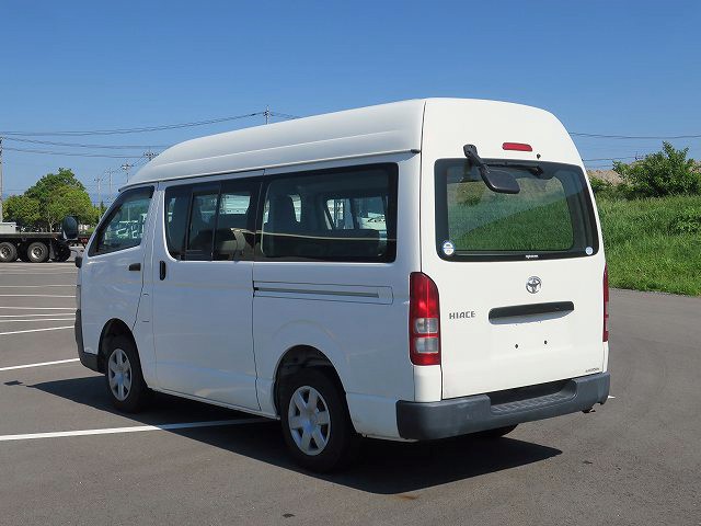 トヨタ ハイエースバン