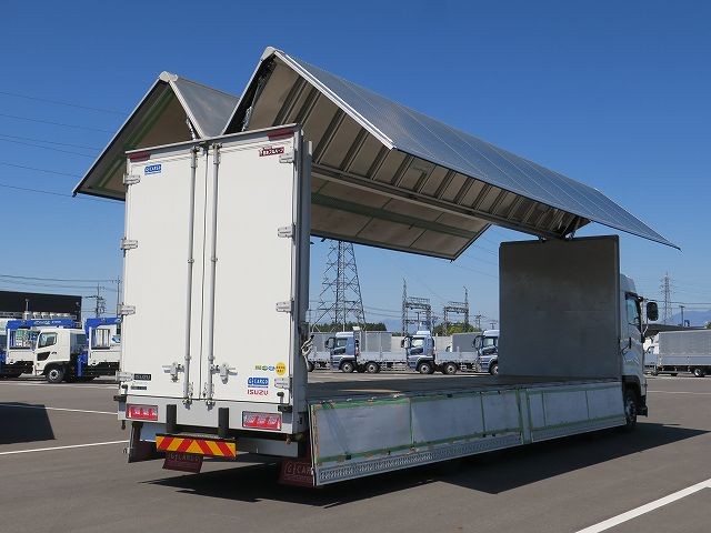 いすゞギガ大型アルミウィング 