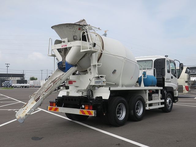 いすゞギガ　大型コンクリートミキサー車 