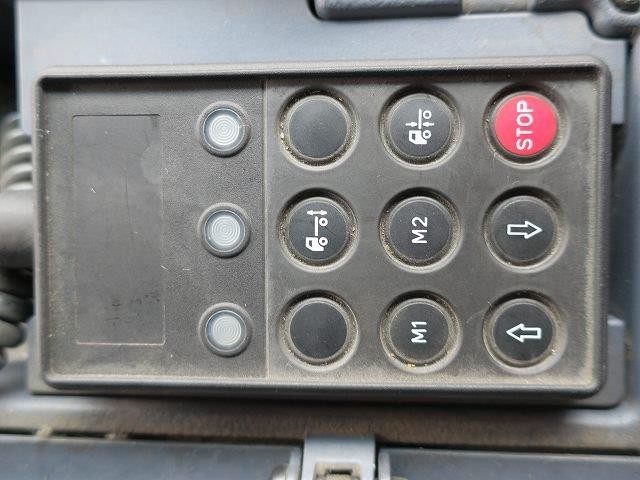 中古トラック 日野粉粒体運搬車 #17