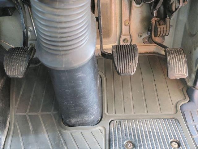 中古トラック 日野粉粒体運搬車 #24