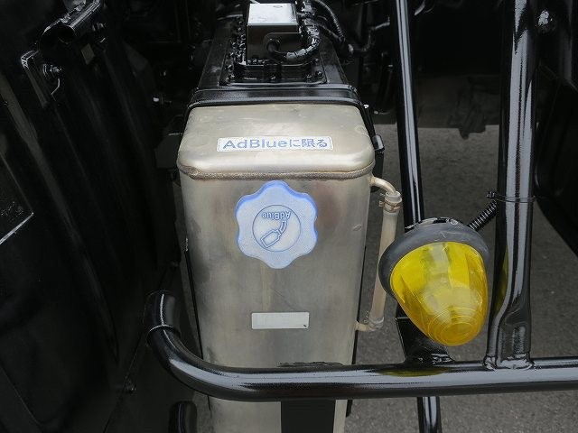 中古トラック UDトラックス粉粒体運搬車 #9