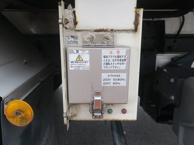 中古トラック UDトラックス冷凍バン #15