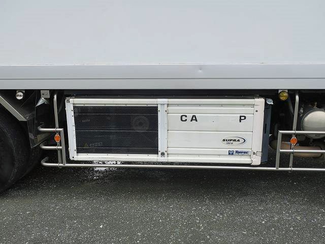 中古トラック いすゞ冷凍バン #11