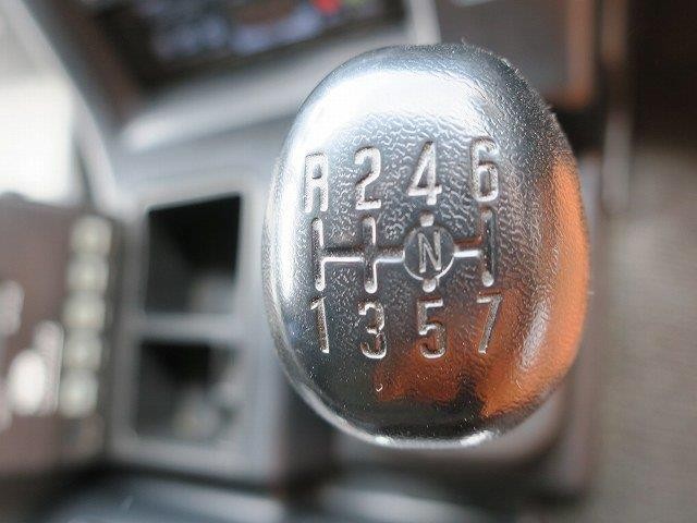 中古トラック いすゞ冷凍バン #18