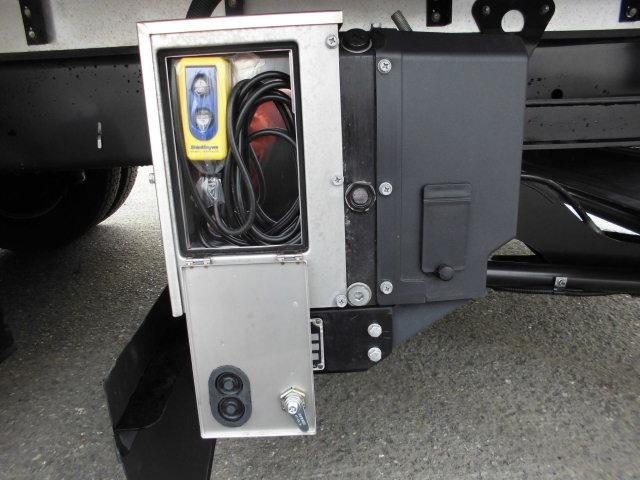 中古トラック 日野冷凍バン #10