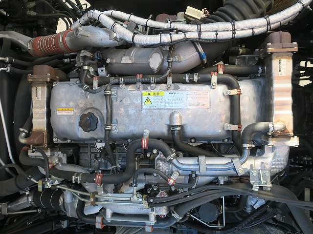 中古トラック いすゞ冷凍バン #13