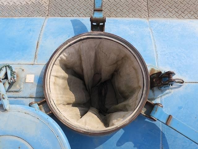 中古トラック 三菱ふそう粉粒体運搬車 #8