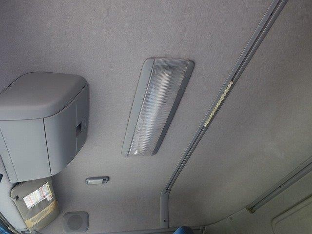 中古トラック UDトラックスアルミウィング #22