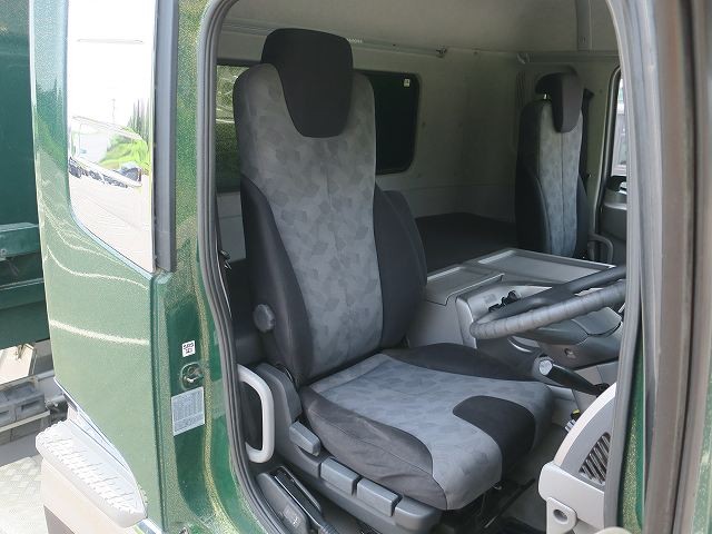 中古トラック UDトラックスダンプ #13