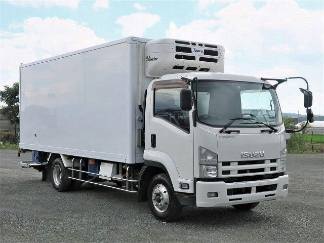 中古トラック いすゞ冷凍バン #2
