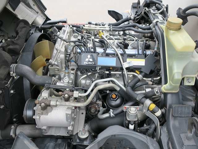 中古トラック 三菱ふそう冷凍バン #9