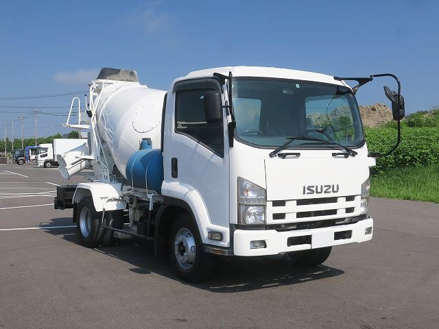 中古トラック いすゞコンクリートミキサー車 #2