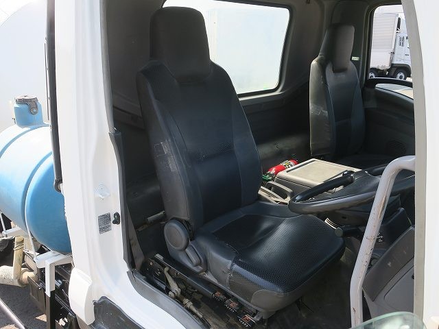 中古トラック いすゞコンクリートミキサー車 #15