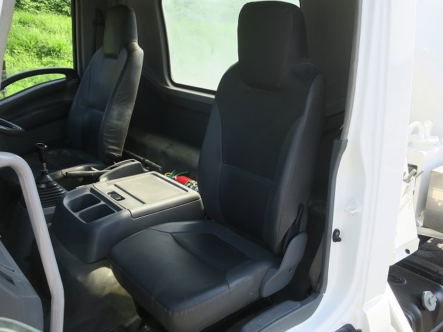 中古トラック いすゞコンクリートミキサー車 #22