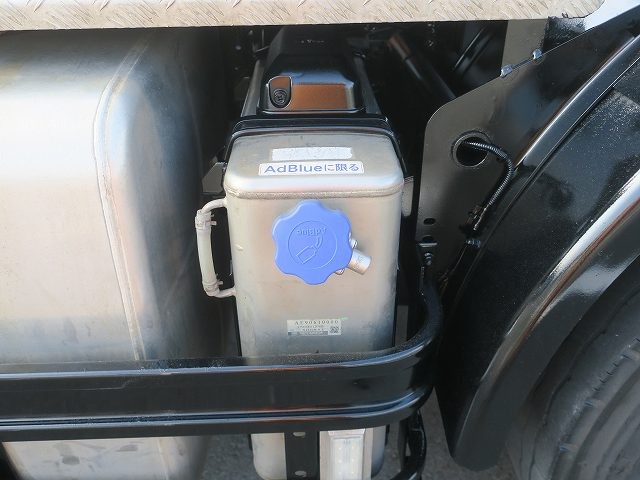 中古トラック UDトラックストラクタヘッド #11