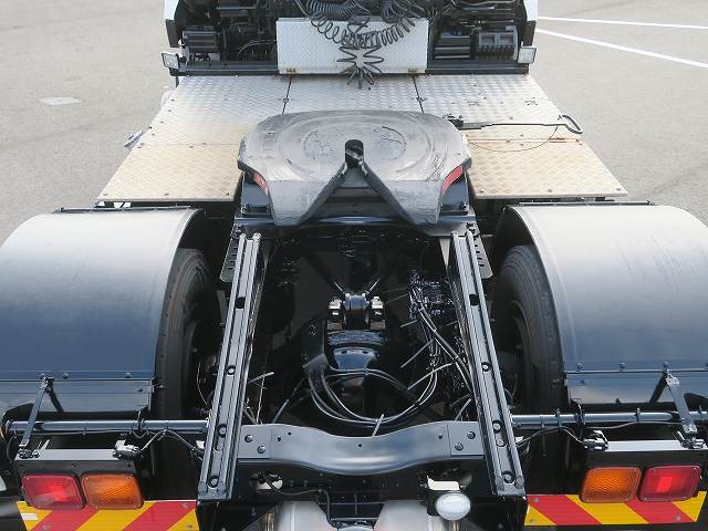 中古トラック UDトラックストラクタヘッド ＃6