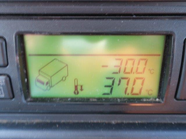 中古トラック 三菱ふそう冷凍バン #20