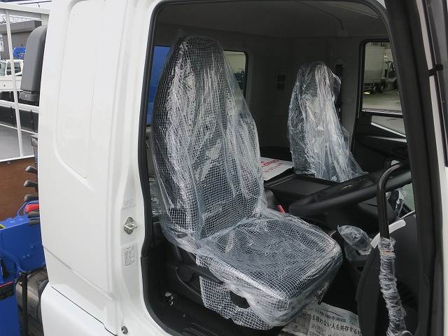 中古トラック 三菱ふそうクレーン付平ボディ #12