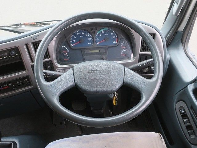 中古トラック UDトラックスアルミウィング #16