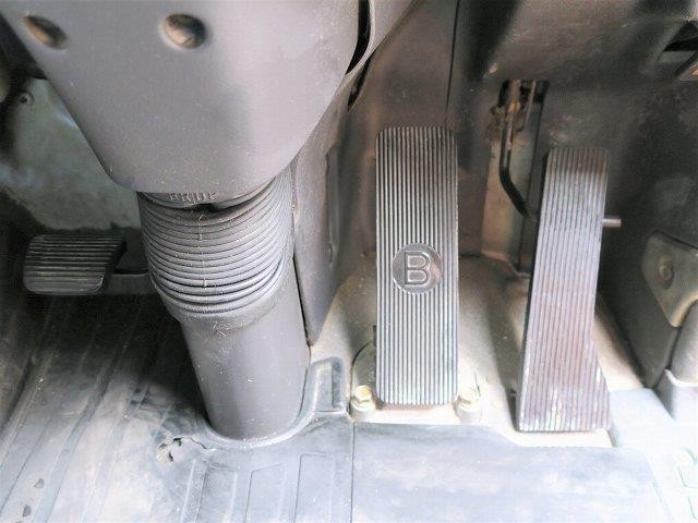 中古トラック UDトラックスコンクリートミキサー車 #22