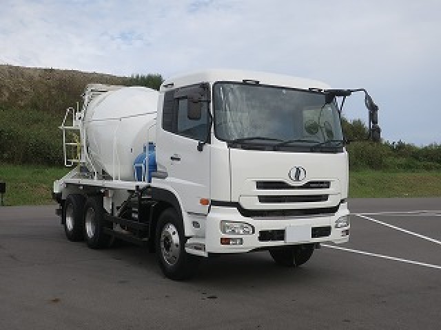 中古トラック UDトラックスコンクリートミキサー車 #2