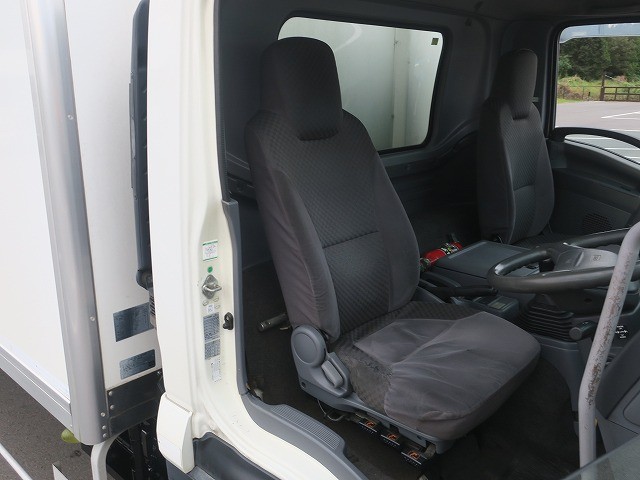 中古トラック いすゞ冷凍バン #14