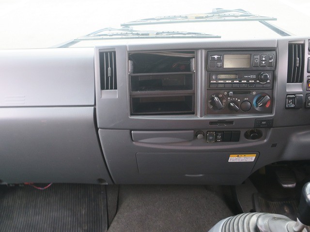 中古トラック いすゞ冷凍バン #16