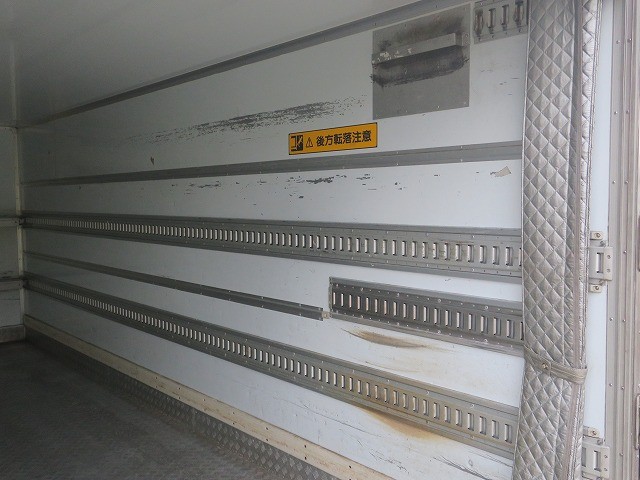 中古トラック いすゞ冷凍バン #7