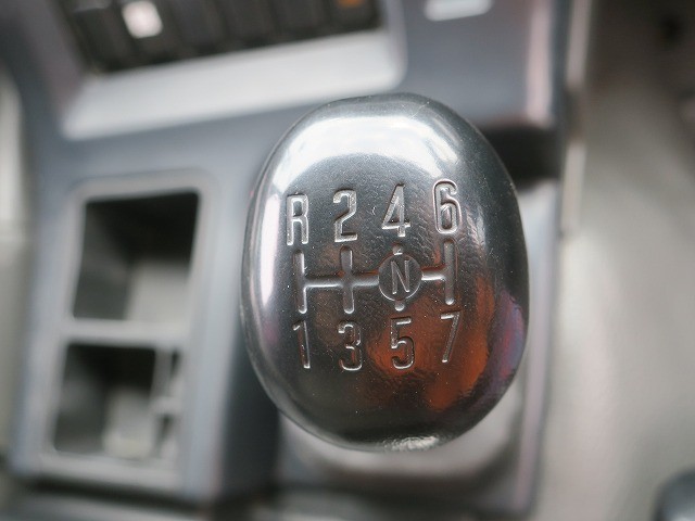 中古トラック いすゞ粉粒体運搬車 #17