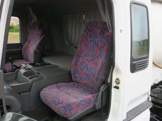 中古トラック いすゞ粉粒体運搬車 #22