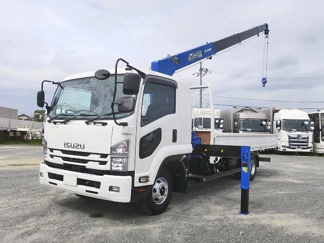 いすゞ中型クレーン付