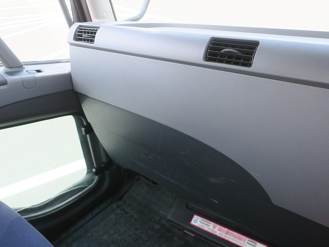 中古トラック 三菱ふそう平ボディ #14