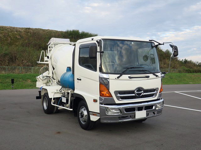 中古トラック 日野コンクリートミキサー車 #2