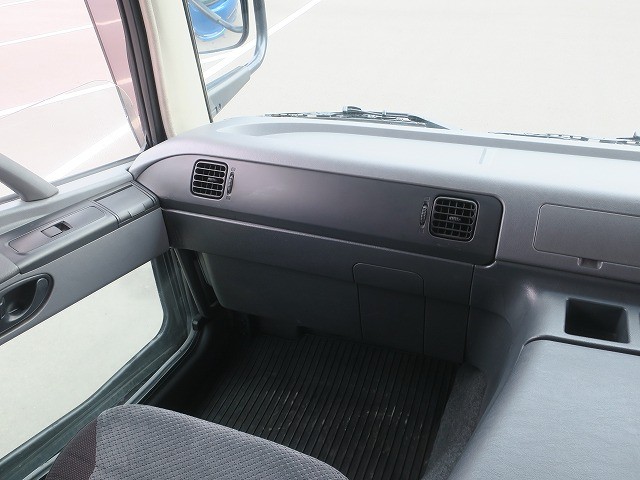 三菱ふそう スーパーグレート 粉粒体運搬車