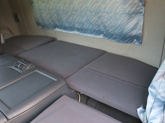 三菱ふそう スーパーグレート 粉粒体運搬車