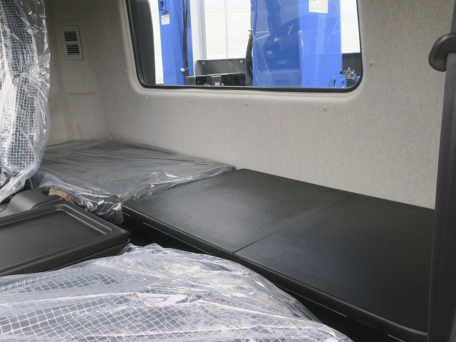 中古トラック 三菱ふそうクレーン付平ボディアルミブロック #23